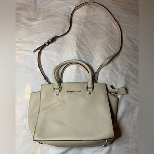 Michael Kors Crossbody Shoulder Hand Bag Cream Beige Fancy Women Fashion Luxury